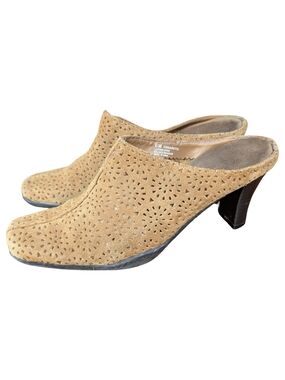 AEROSOLES Tan Suede Laser Cut Mule Heels | Boho Western | Size 6.5